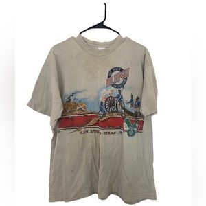Vintage made in USA Alamo t shirt from the 80s-90s